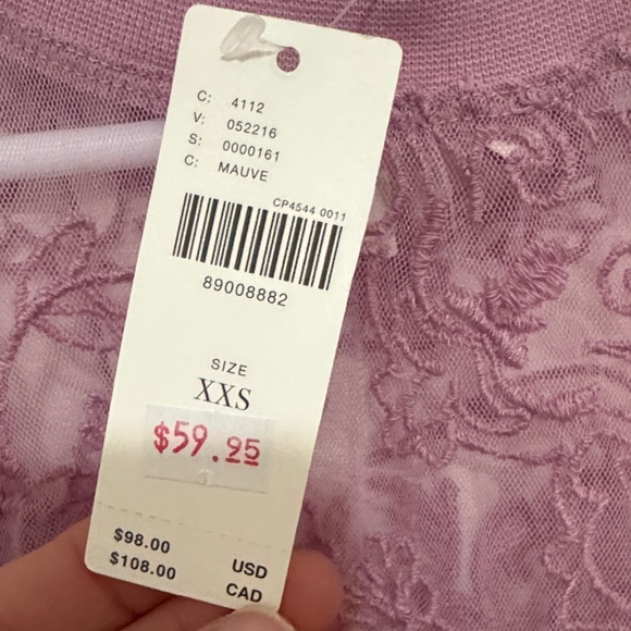 Anthropology Elegant Lace Women Top in Mauve - Picture 2 of 4